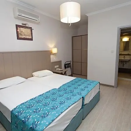 Prince Apart Hotel Apart Otel İçmeler