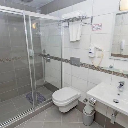 Prince Apart Hotel 아파트호텔 이츠멜레르