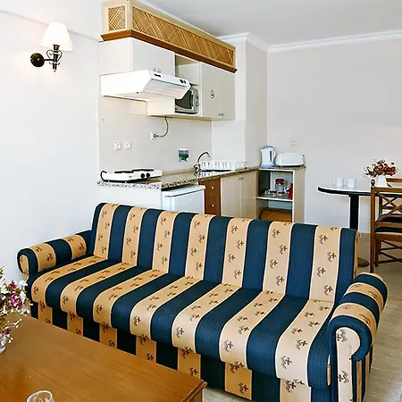 Prince Apart Hotel 아파트호텔 이츠멜레르