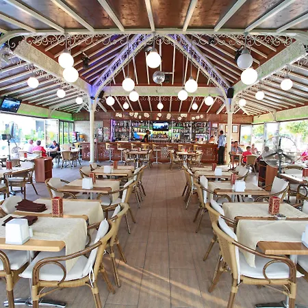 فندق برنس ألبرت إتْشميلير